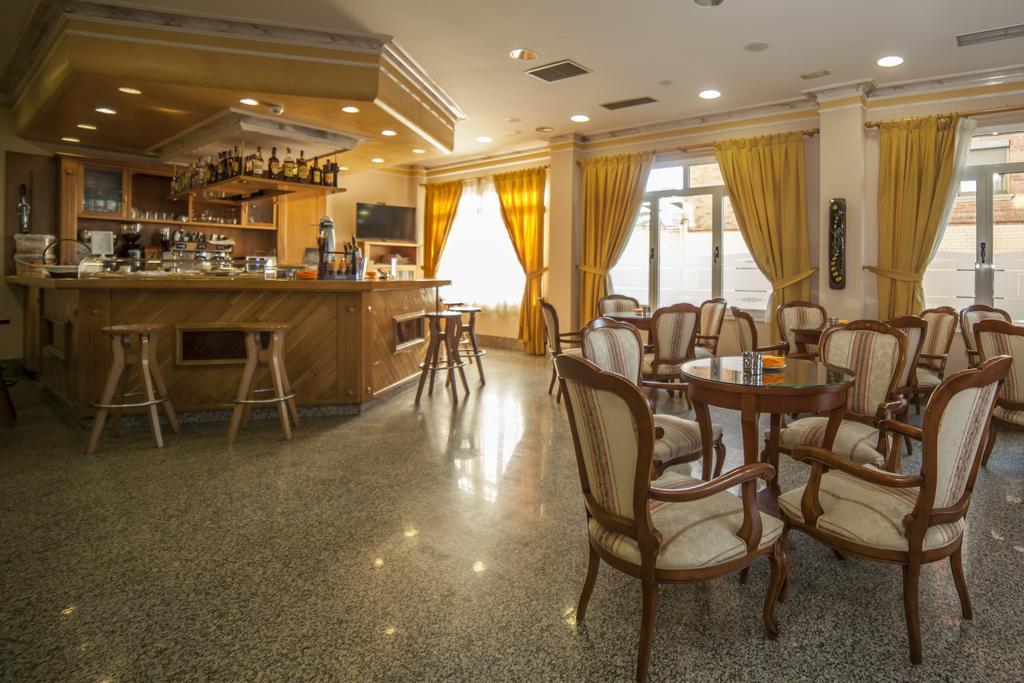 Hotel Real De Castilla Tordesillas Exteriér fotografie
