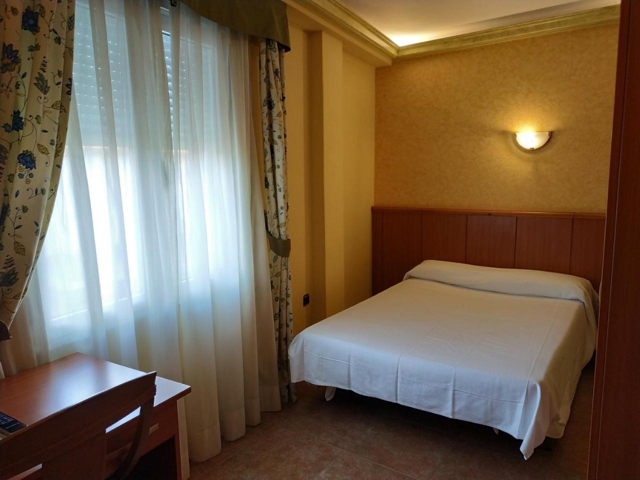 Hotel Real De Castilla Tordesillas Exteriér fotografie