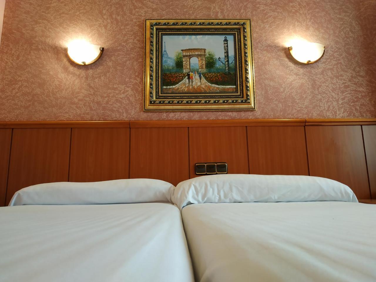 Hotel Real De Castilla Tordesillas Exteriér fotografie