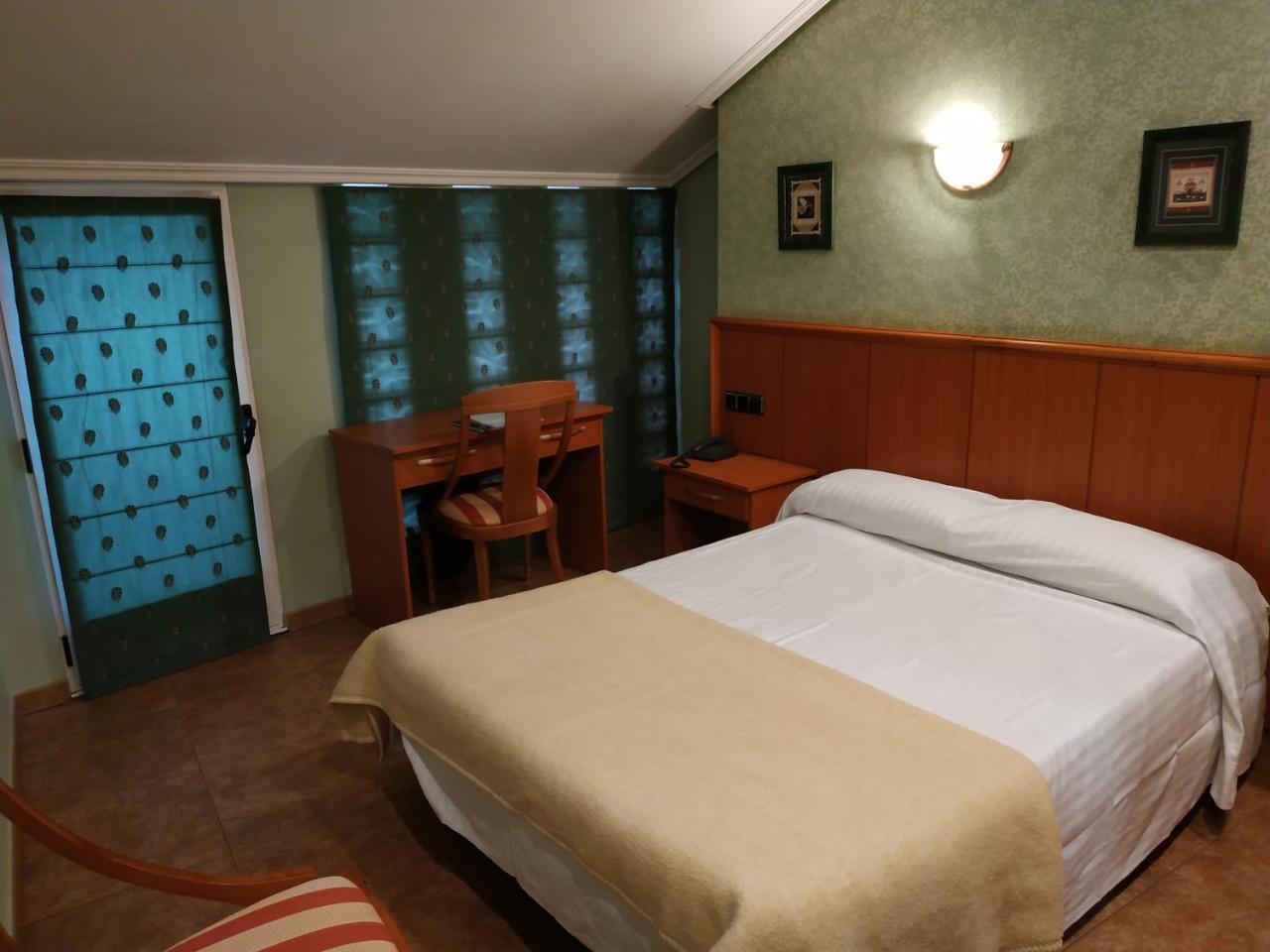 Hotel Real De Castilla Tordesillas Exteriér fotografie